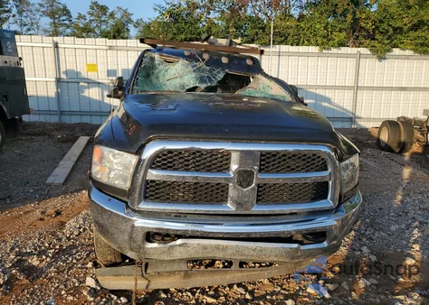 2016 Ram 3500 из США, поврежденный, VIN 3C7WRTCL3GG114283